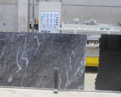 2010-11-15-12.46.09-700x393